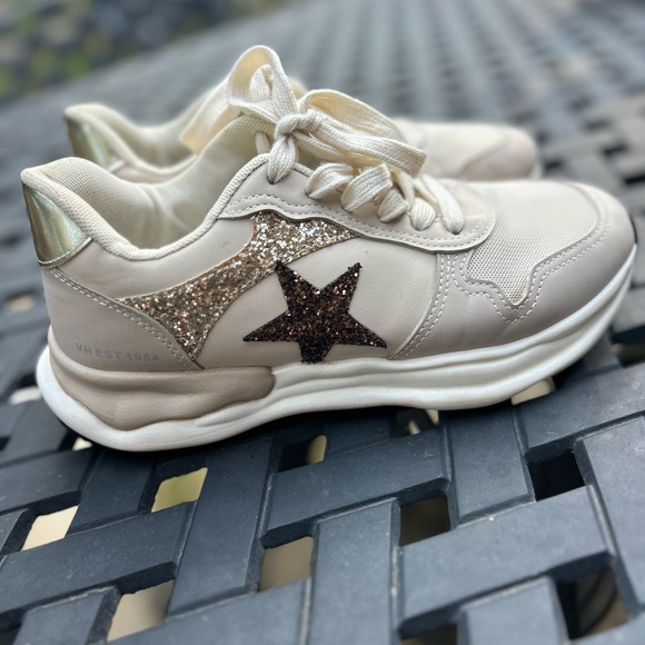 vintage havanna Shoes - Vintage Havanna Run Women’s Cream and Gold Star Sneakers